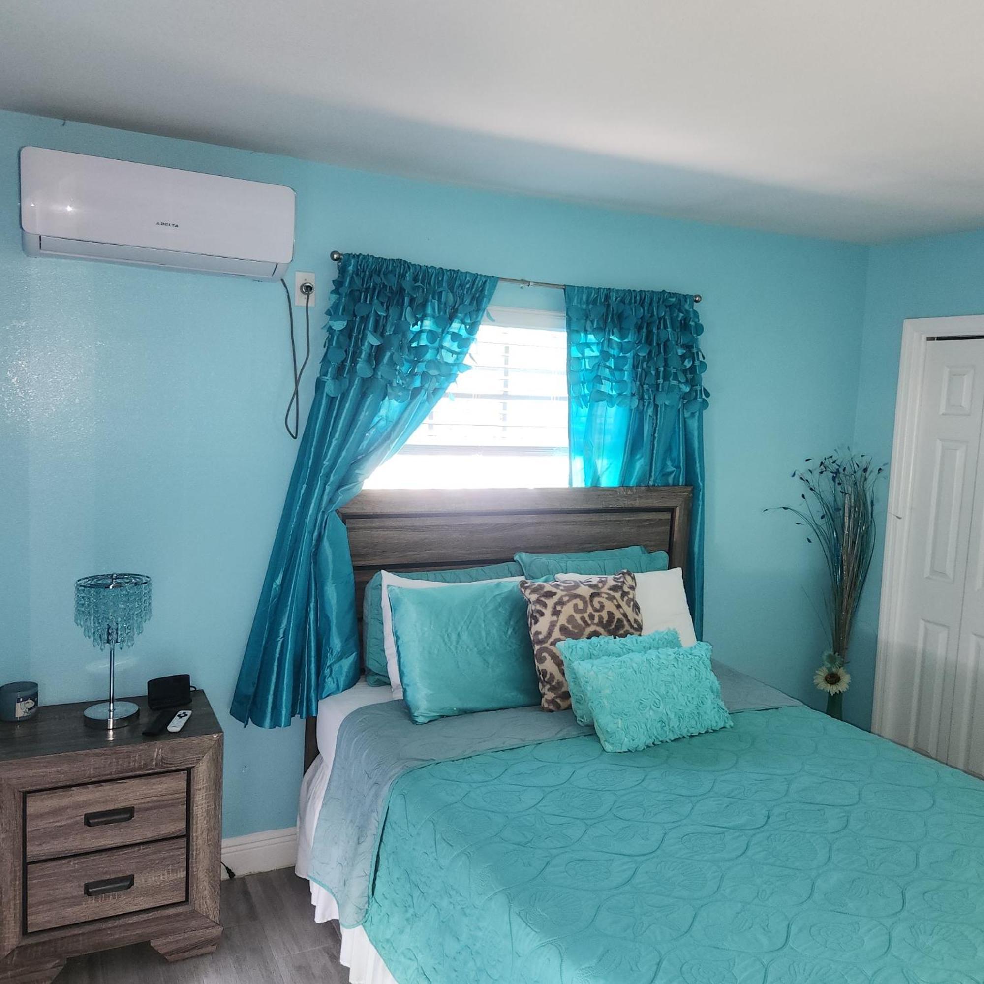 Jubilee Gardens Freeport Ξενοδοχείο Δωμάτιο φωτογραφία